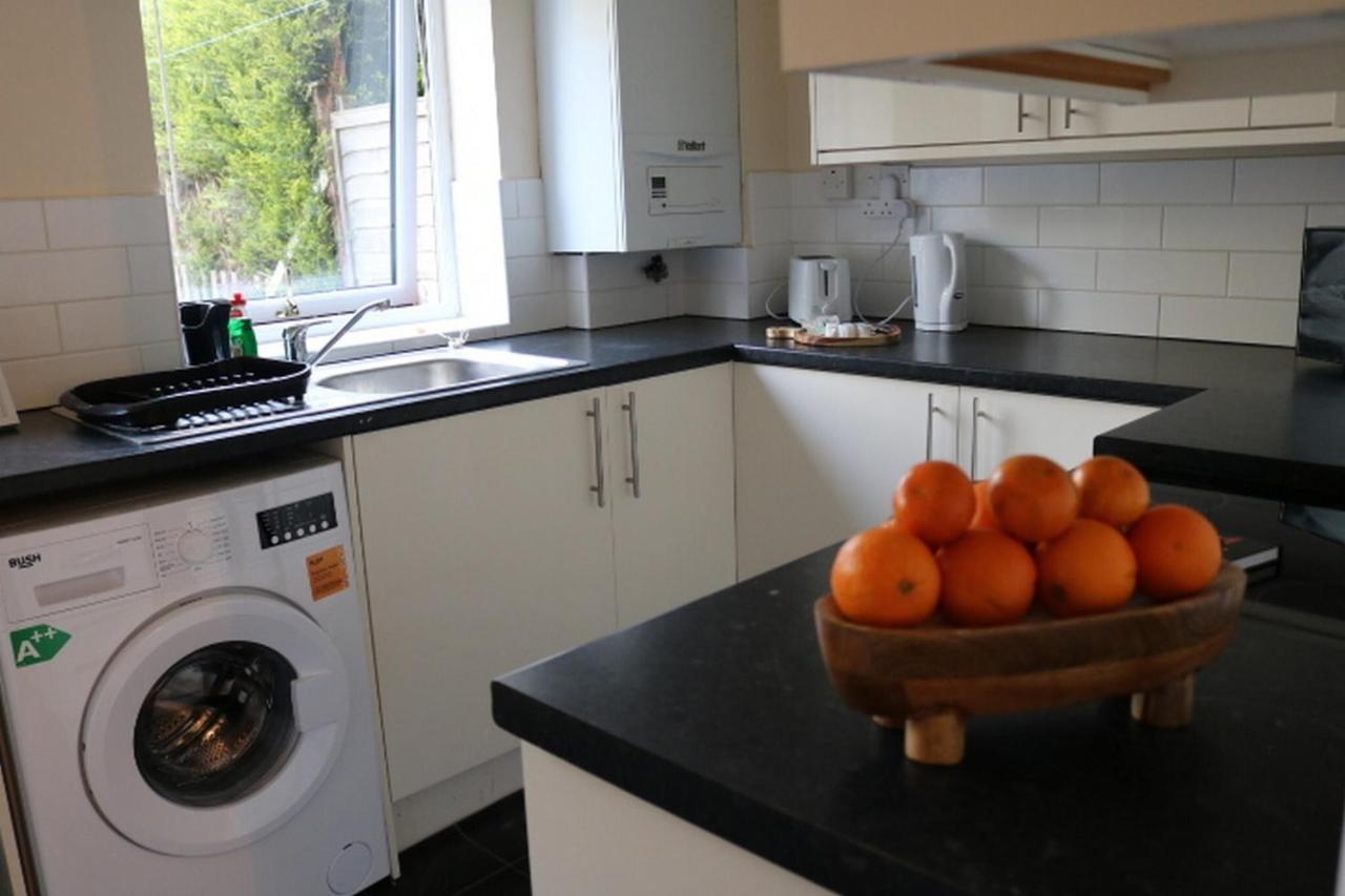Charming 2 Bed House - Family Friendly Villa Nottingham Ngoại thất bức ảnh